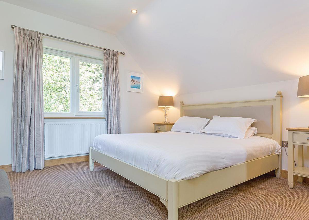 Swandown Lodges Chard Exterior foto