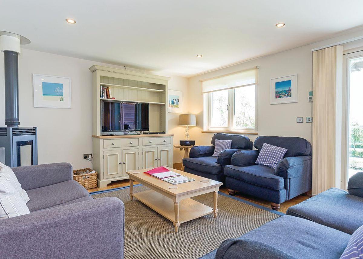 Swandown Lodges Chard Exterior foto